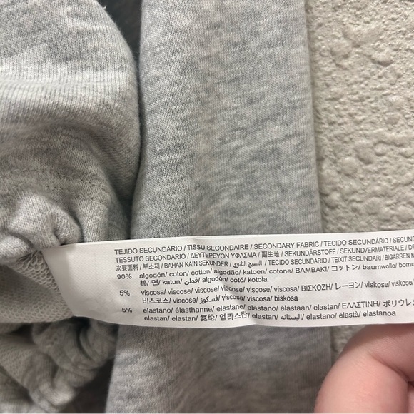 Bershka Grey Cropped Sweatshirt with Stopper Drawstring Waist "SF Cali" NWT M - Picture 5 of 6